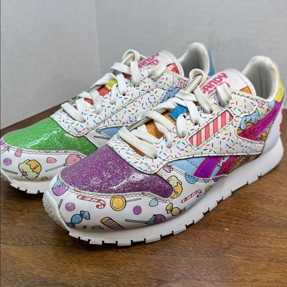 Reebok Hasbro x Candyland Candy Land Retro Sneakers Tennis Shoes, Youth sz 4